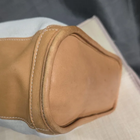 *SALE Coach VINTAGE Bleecker Tan and Cream Canvas Tote - Picture 8 of 16